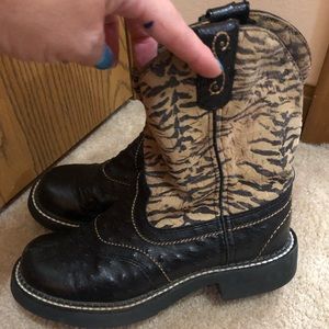 Justin gypsy boots size 7B